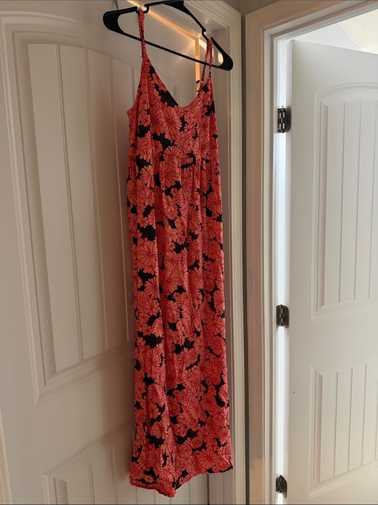 Ingrid & Isabel Dresses & Skirts - Isabel coral and navy Floral Maternity